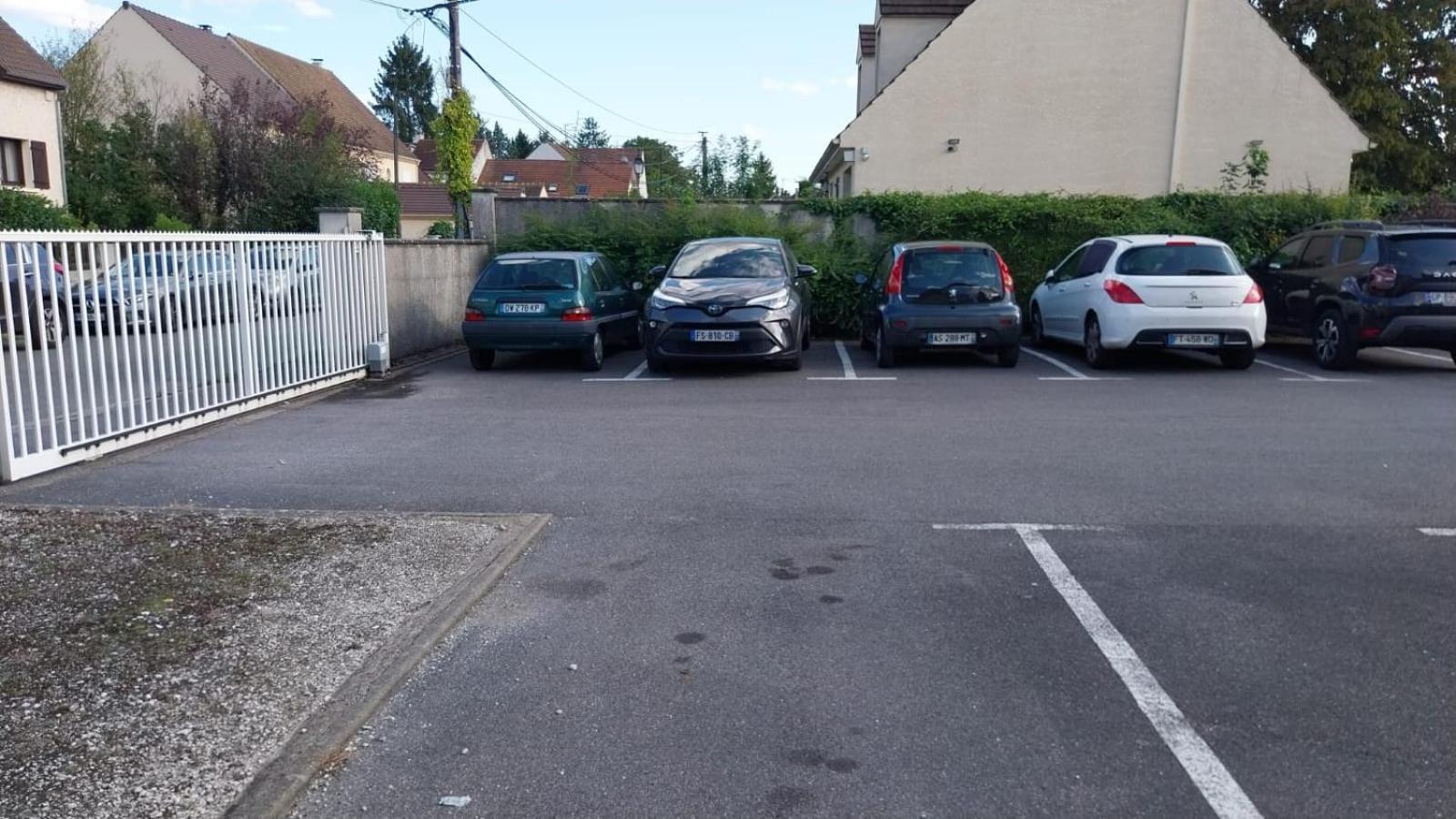 Appartement Cosy - Disneyland & Villages Nature Villeneuve-Saint-Denis Esterno foto